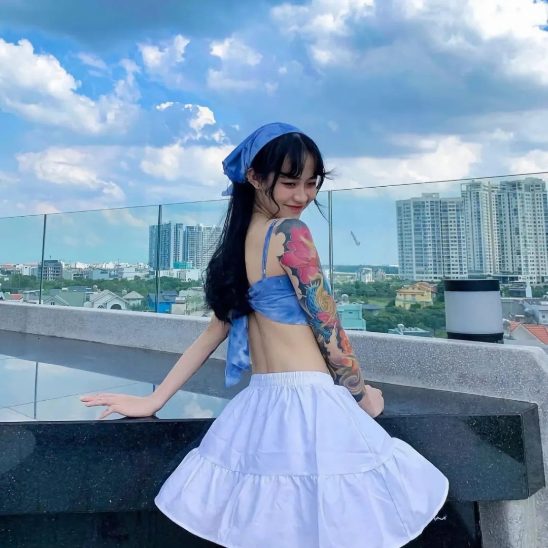 神秘博士：普世欢腾